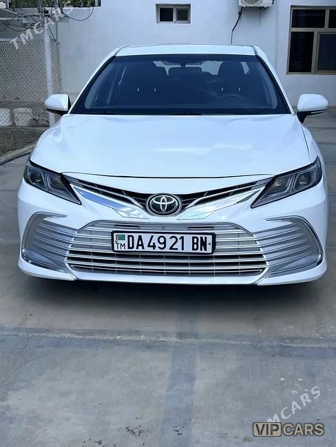 Toyota Camry, 2021