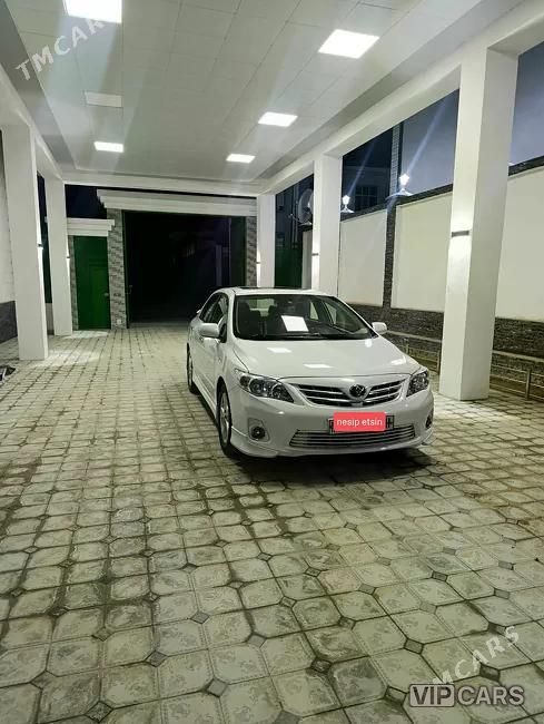 Toyota Corolla, 2013