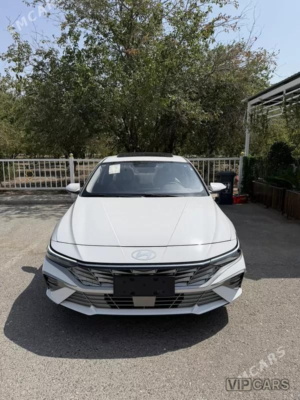 Hyundai Elantra, 2026