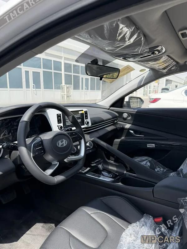 Hyundai Elantra, 2026