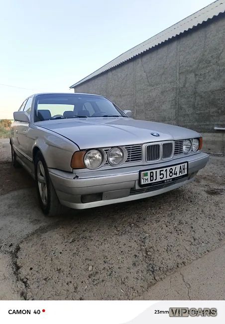 BMW E34, 1990