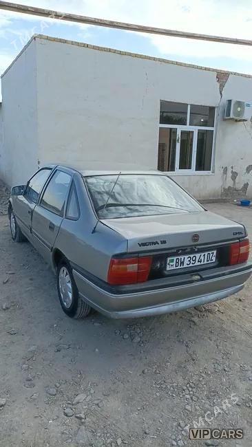 Opel Vectra, 1992