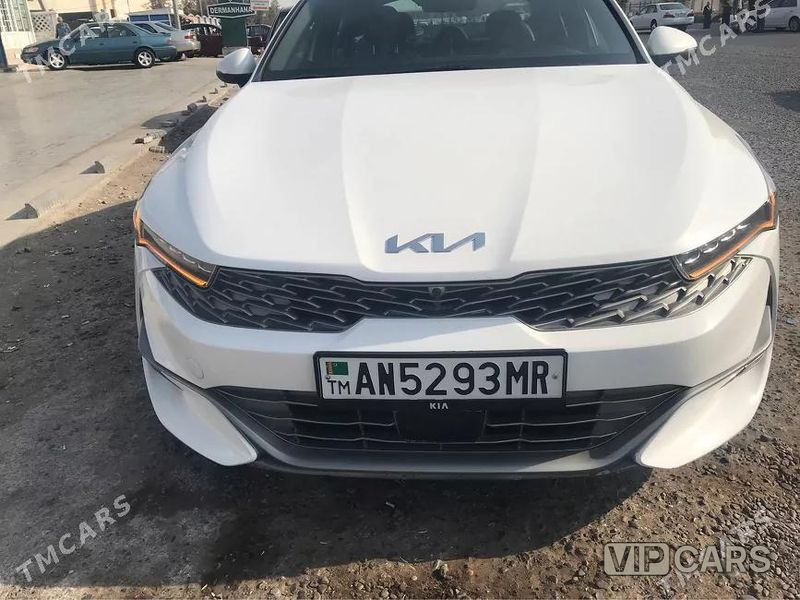 Kia K5, 2022