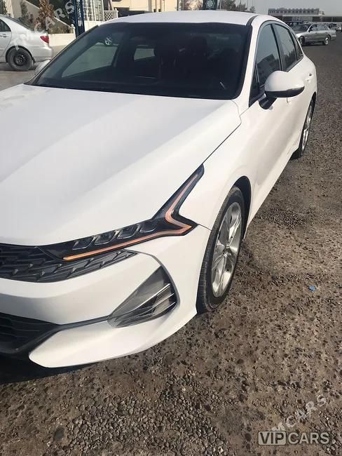 Kia K5, 2022