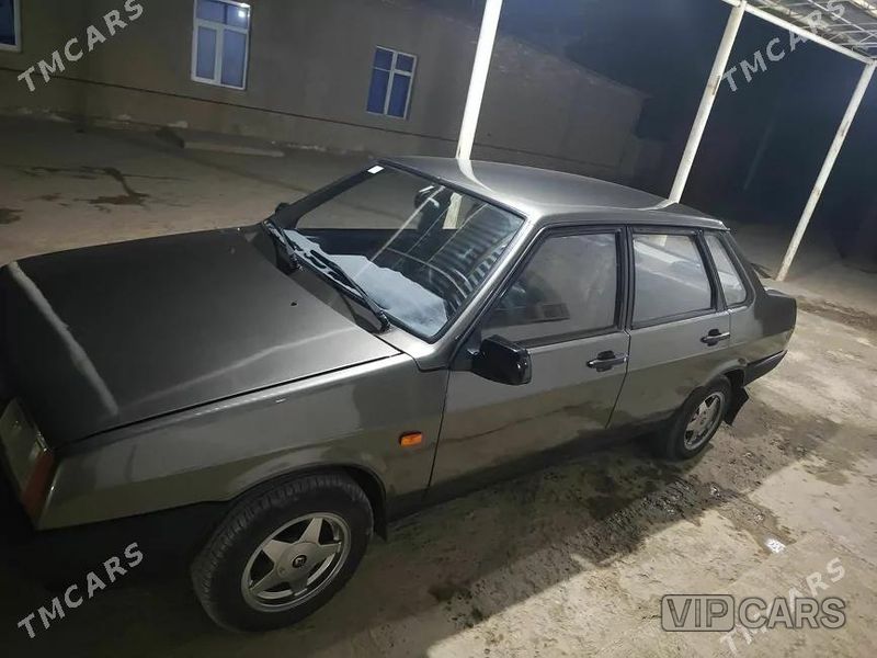 Lada 21099, 2001