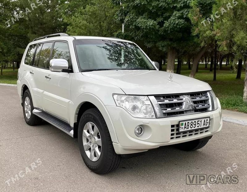 Mitsubishi Pajero, 2013