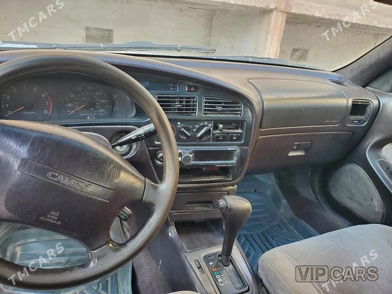 Toyota Camry, 1995