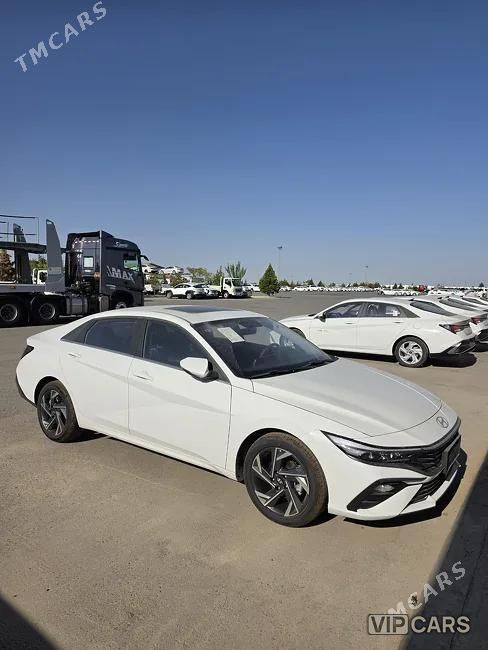 Hyundai Elantra, 2026