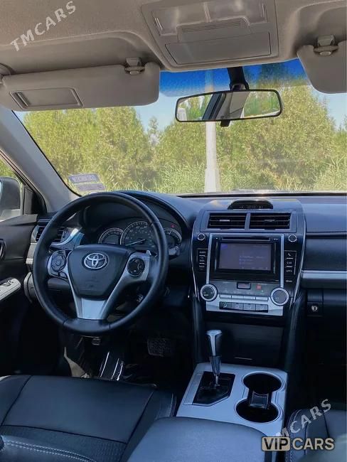 Toyota Camry, 2012
