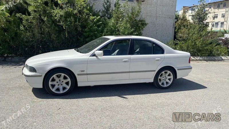 BMW E39, 2002