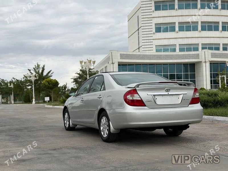 Toyota Camry, 2003