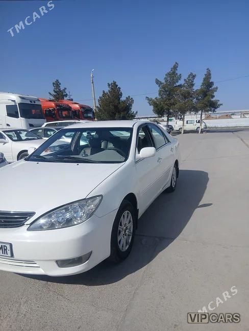Toyota Camry, 2003
