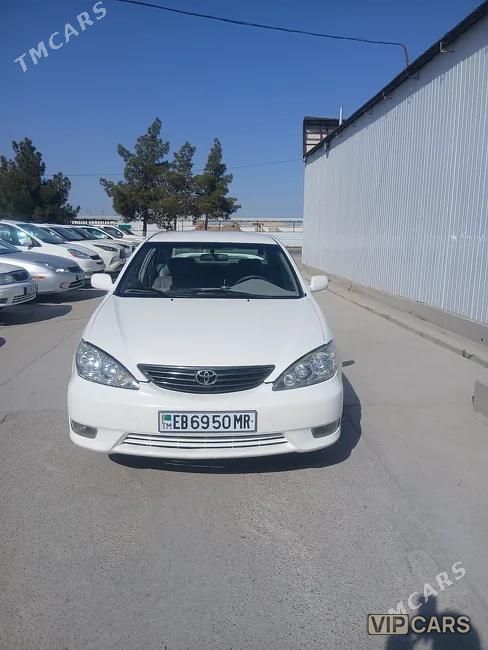 Toyota Camry, 2003