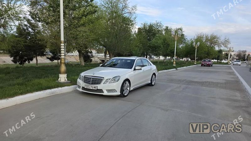 Mercedes-Benz E350, 2010