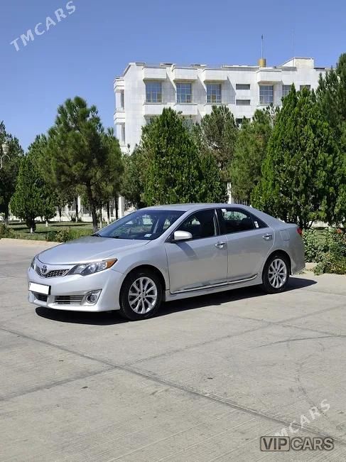 Toyota Camry, 2013
