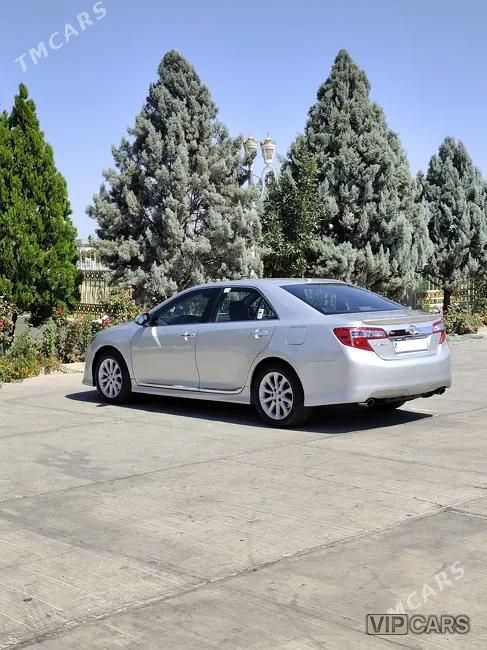Toyota Camry, 2013