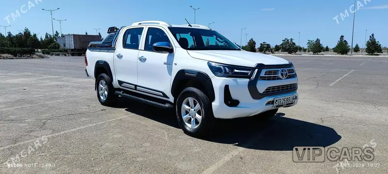 Toyota Hilux, 2021 — фото 3