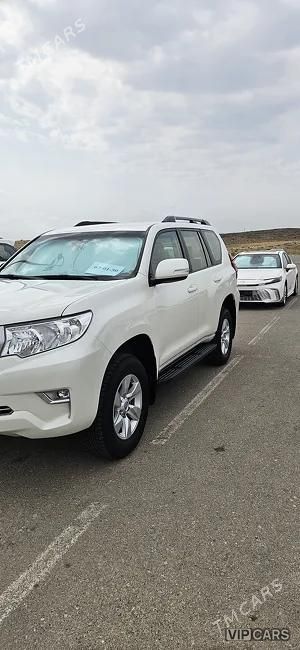 Toyota Land Cruiser Prado, 2023