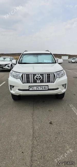 Toyota Land Cruiser Prado, 2023
