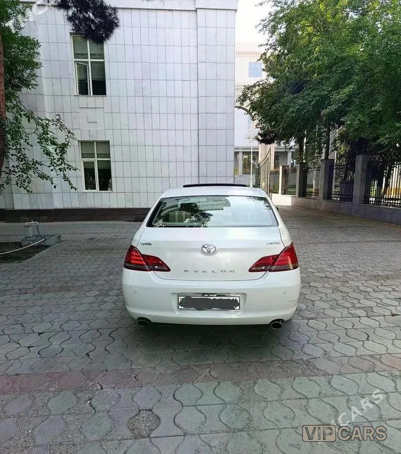 Toyota Avalon, 2008