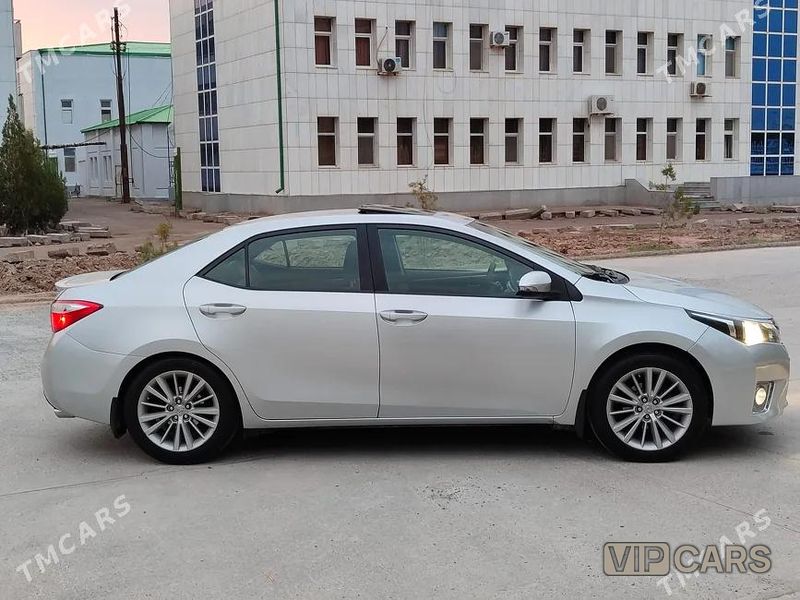 Toyota Corolla, 2014
