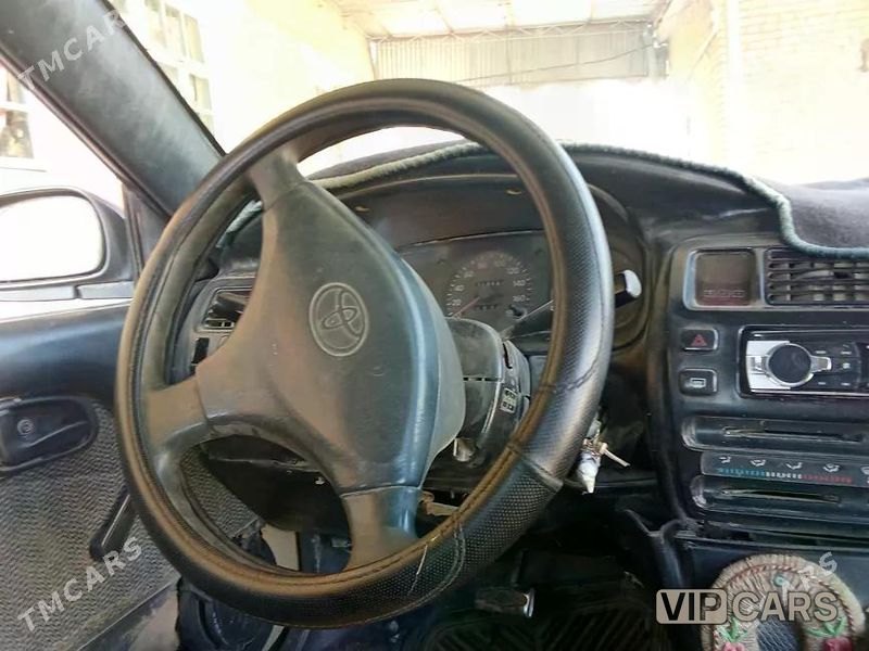 Toyota Corolla, 1992