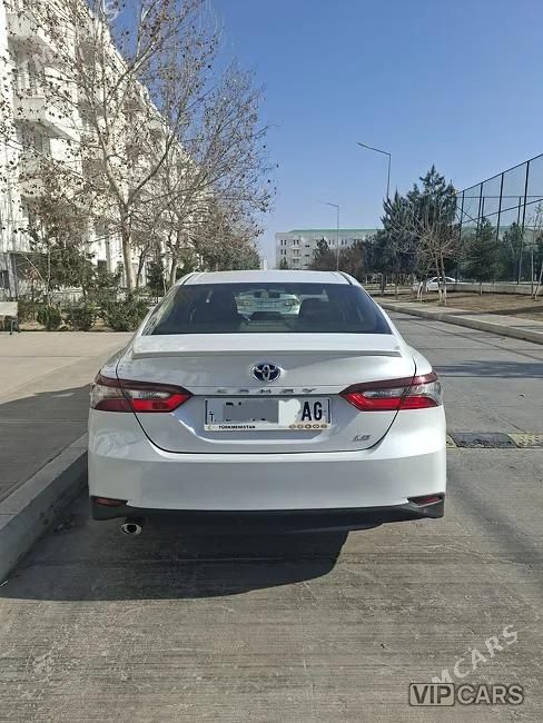 Toyota Camry Hybrid, 2022