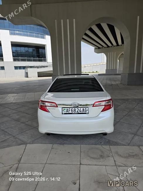 Toyota Camry, 2013