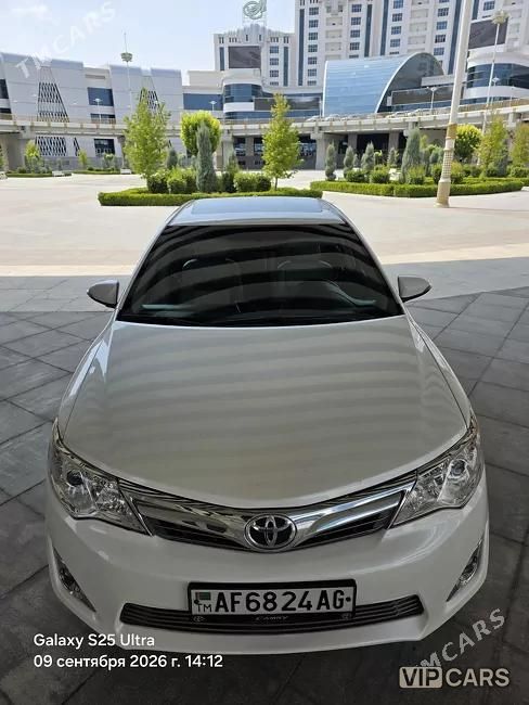 Toyota Camry, 2013