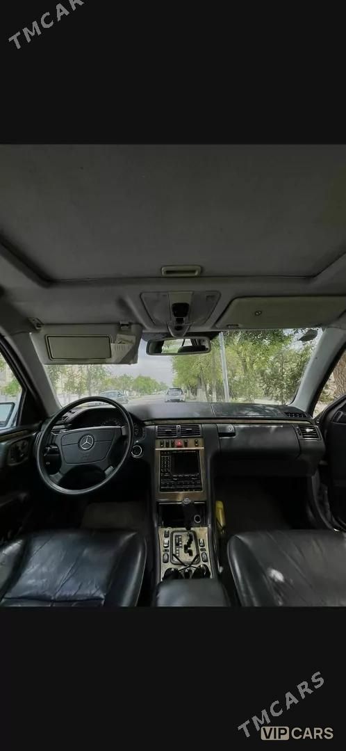 Mercedes-Benz E430, 1999
