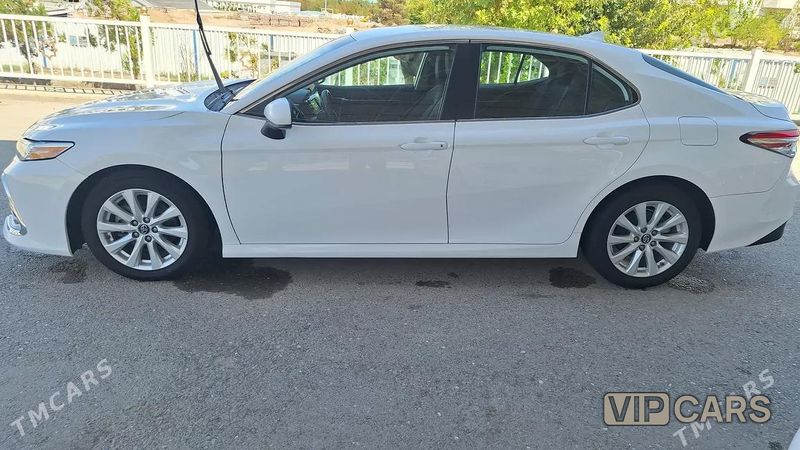 Toyota Camry, 2019