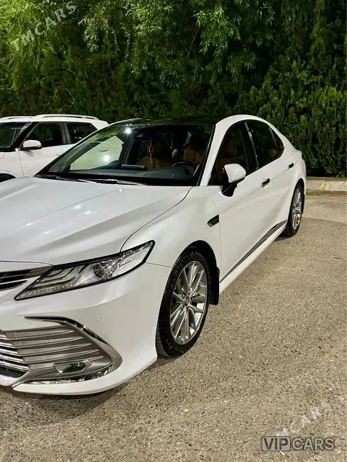 Toyota Camry, 2023 — фото 3