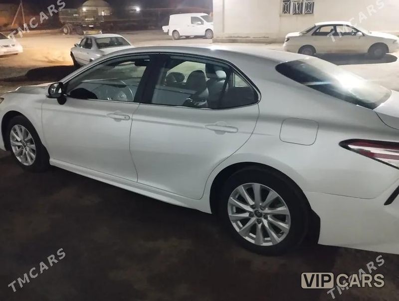 Toyota Camry, 2021