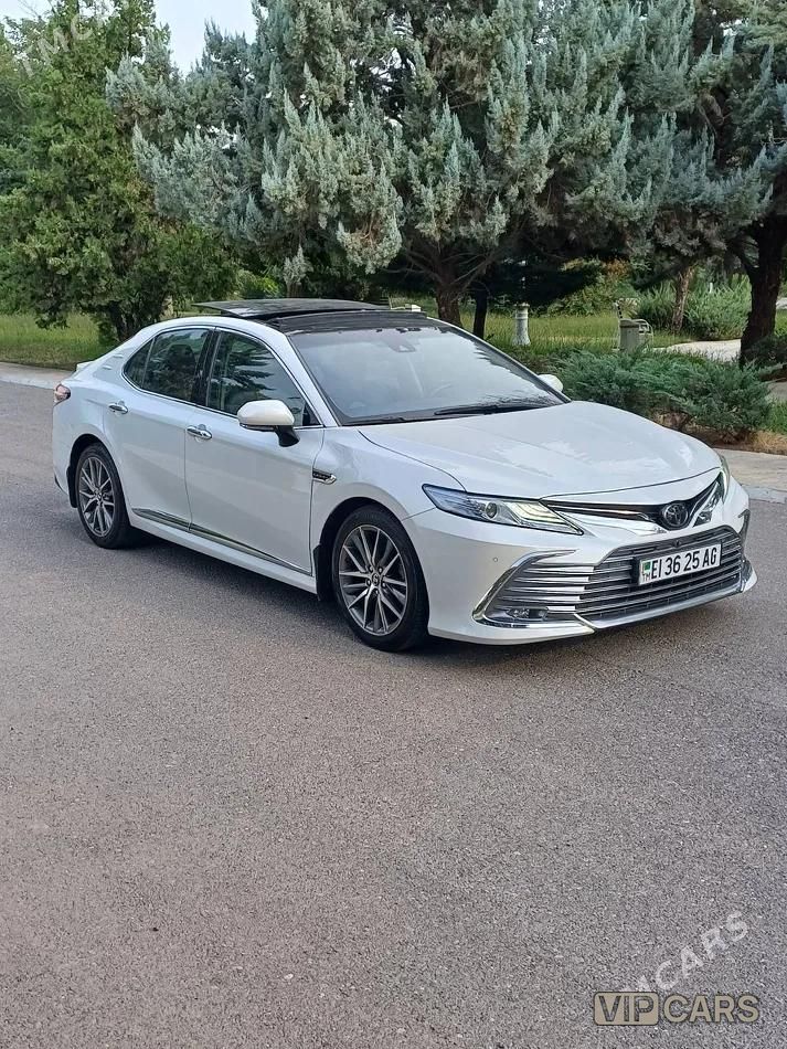 Toyota Camry, 2018