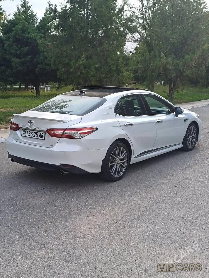 Toyota Camry, 2018