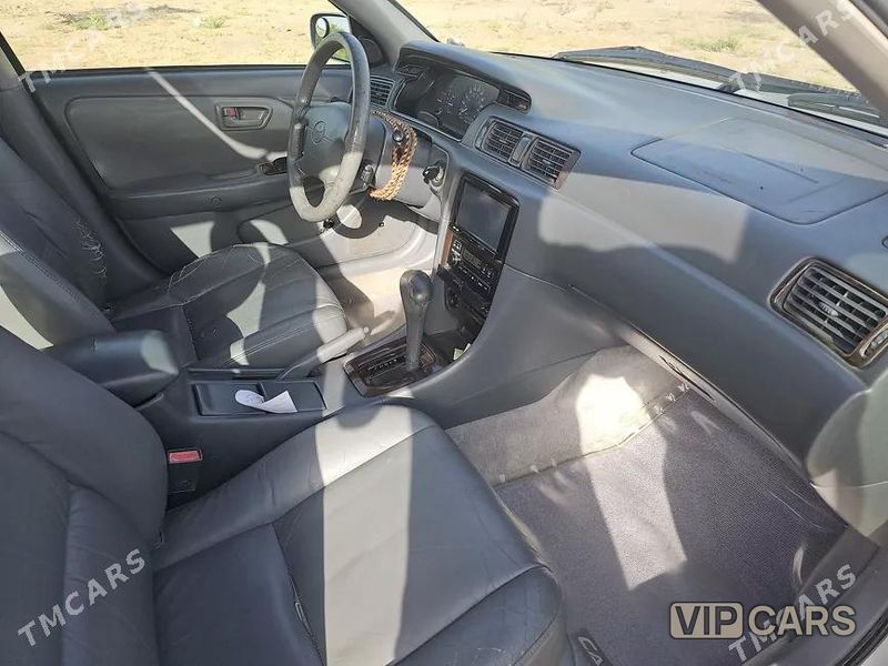 Toyota Camry, 2000