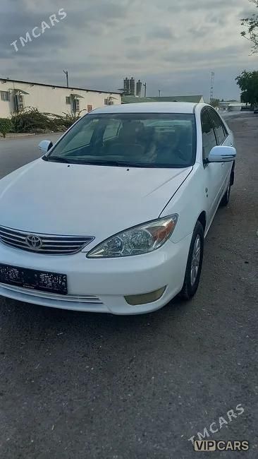 Toyota Camry, 2002