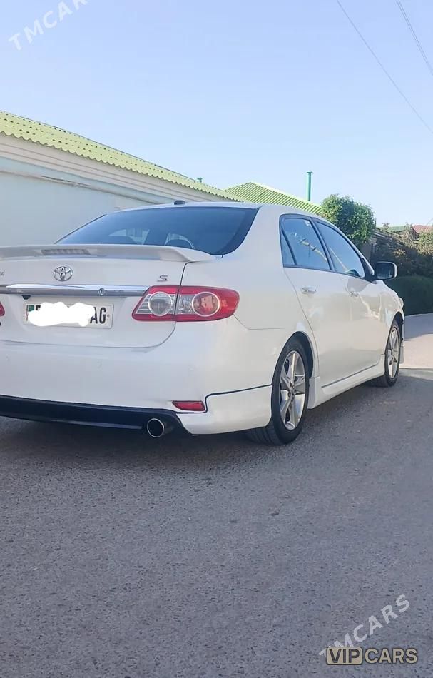 Toyota Corolla, 2011