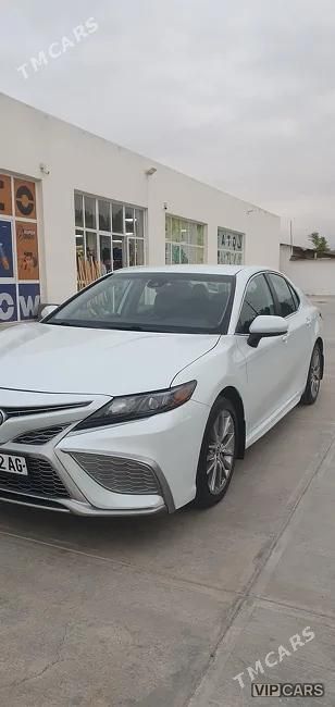 Toyota Camry, 2021