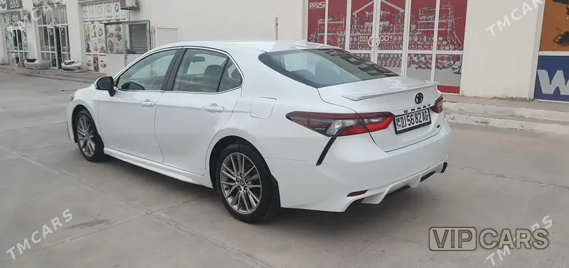 Toyota Camry, 2021 — фото 4
