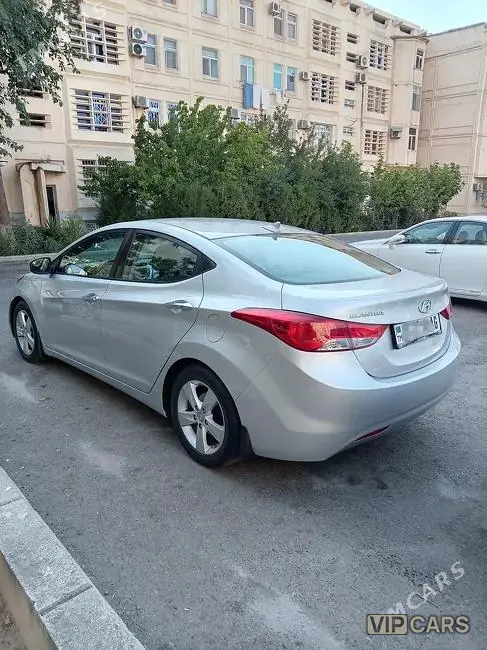 Hyundai Elantra, 2011 — фото 1
