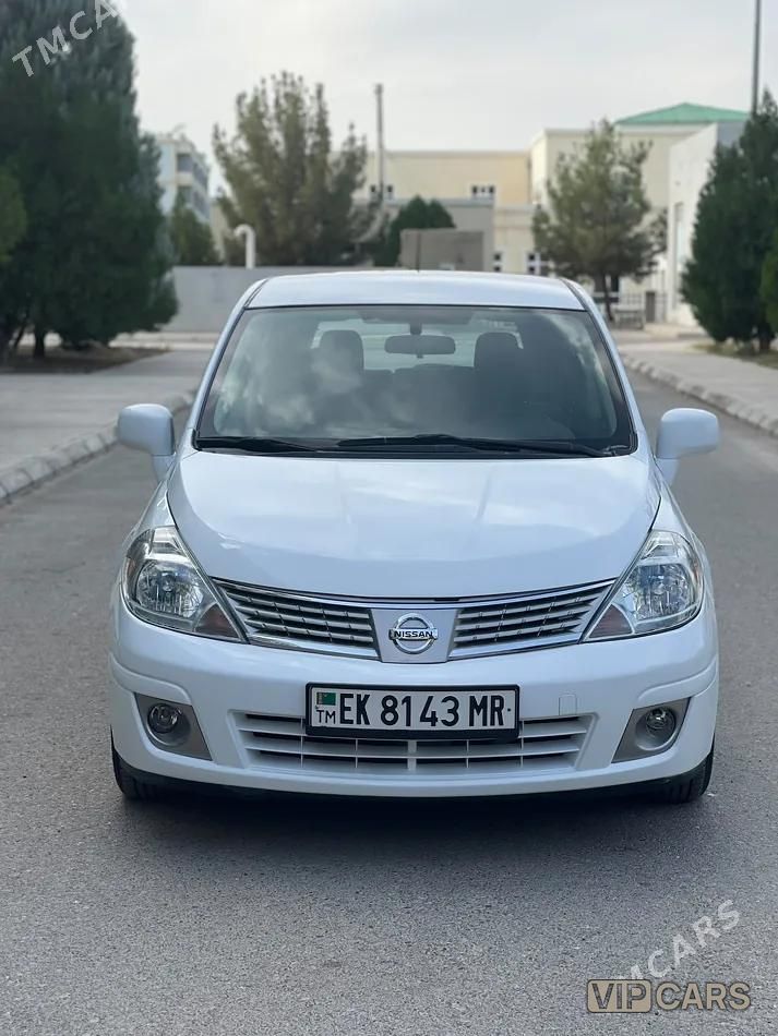 Nissan Versa, 2012