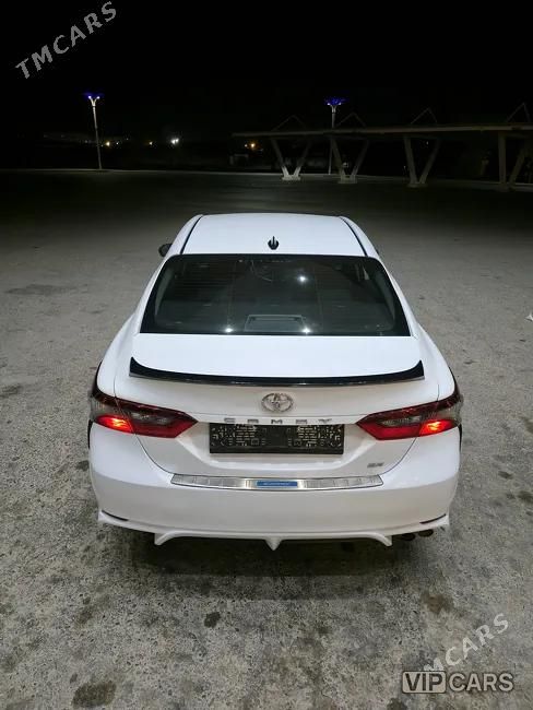 Toyota Camry, 2022