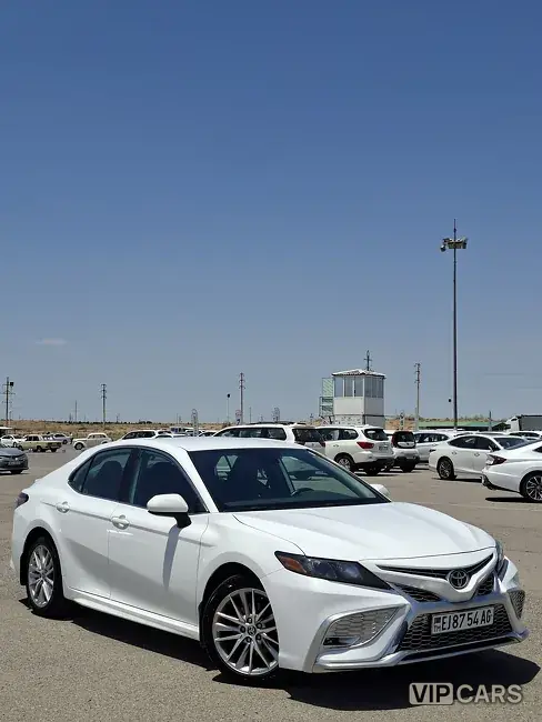 Toyota Camry, 2021 — фото 3