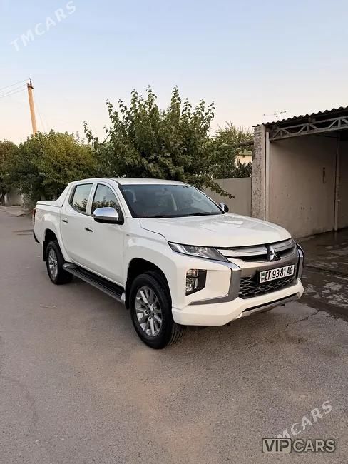 Mitsubishi L200, 2020