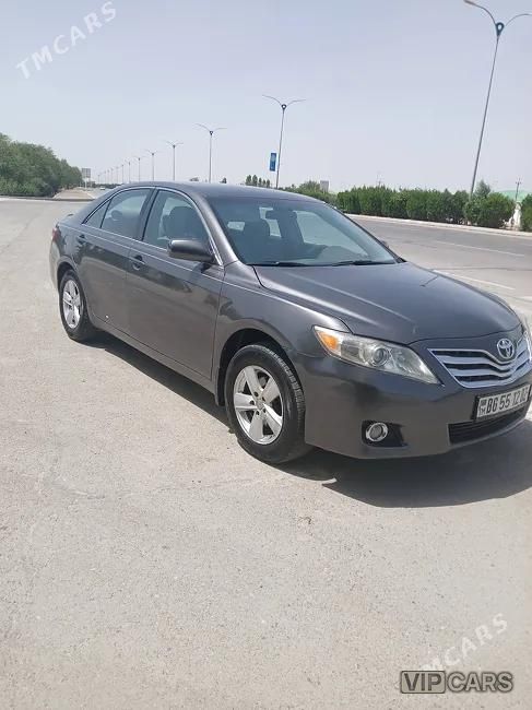 Toyota Camry, 2011