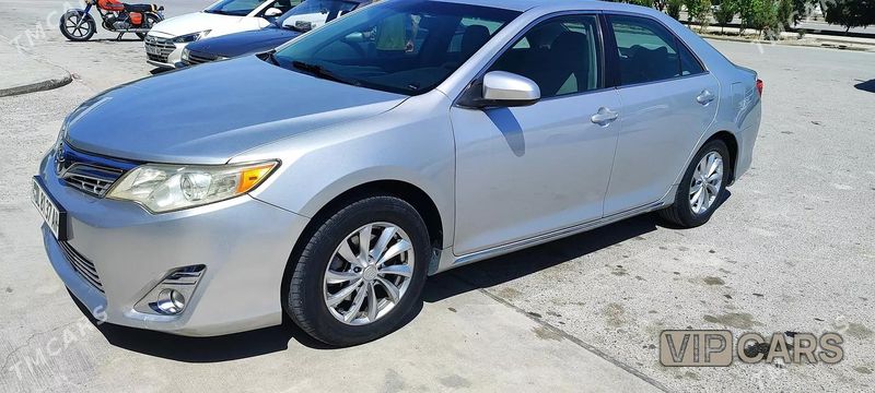 Toyota Camry, 2012