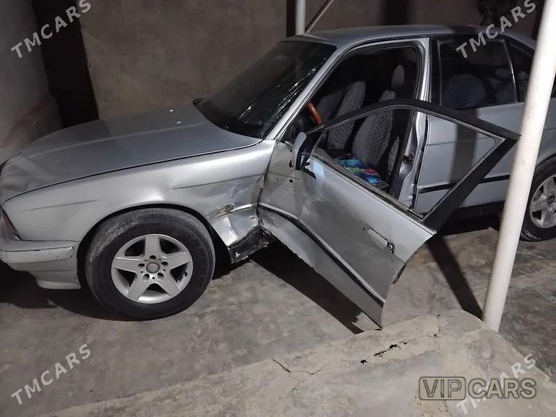 BMW 525, 1991