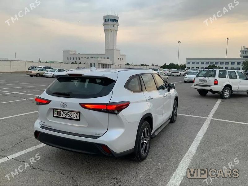 Toyota Highlander, 2022