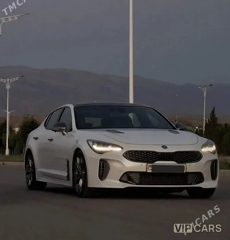 Kia Stinger, 2018 — фото 1